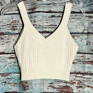 Elegant White Knit Women's Top